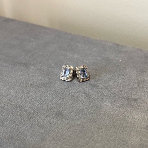 Blue and white crystal earrings - Picture 2 of 3